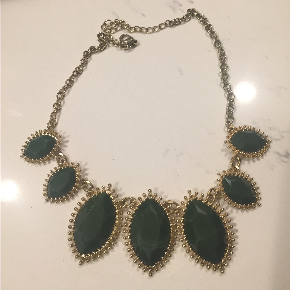 Statement necklace